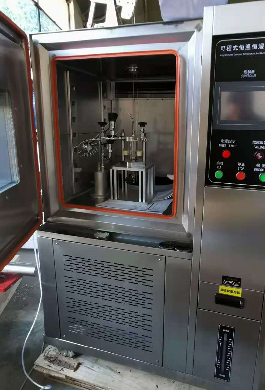 全透明高壓反應(yīng)釜裝置(圖1) 全透明高壓反應(yīng)釜裝置(圖1)